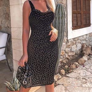 Wild thoughts midi dress - black